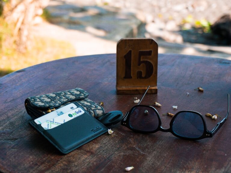 How to Pack Smart with the Right Travel Equipment